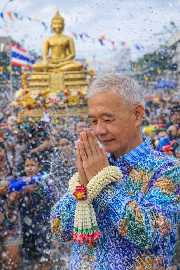 นายสุวัจน์ ลิปตพัลลภ อดีตรองนายกรัฐมนตรี ประธานพรรคชาติพัฒนา