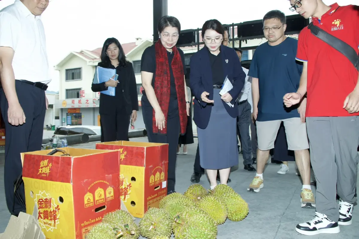 "พาณิชย์" ลุยขจัดคอขวดโลจิสติกส์-ดันทุเรียนไทยถึงจีนใน 24 ชม.