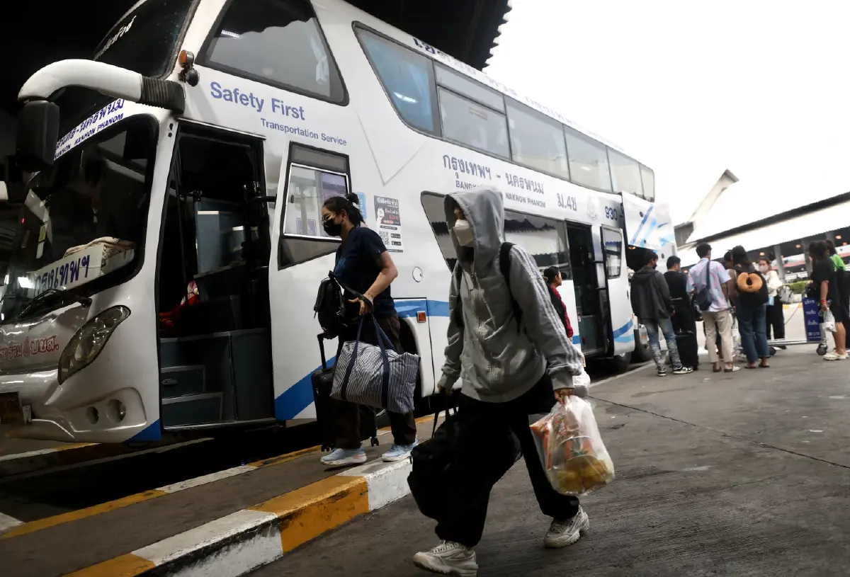 รัฐยันตรึงค่าโดยสาร บขส.ช่วงสงกรานต์ 2569 ลดภาระกลับภูมิลำเนา