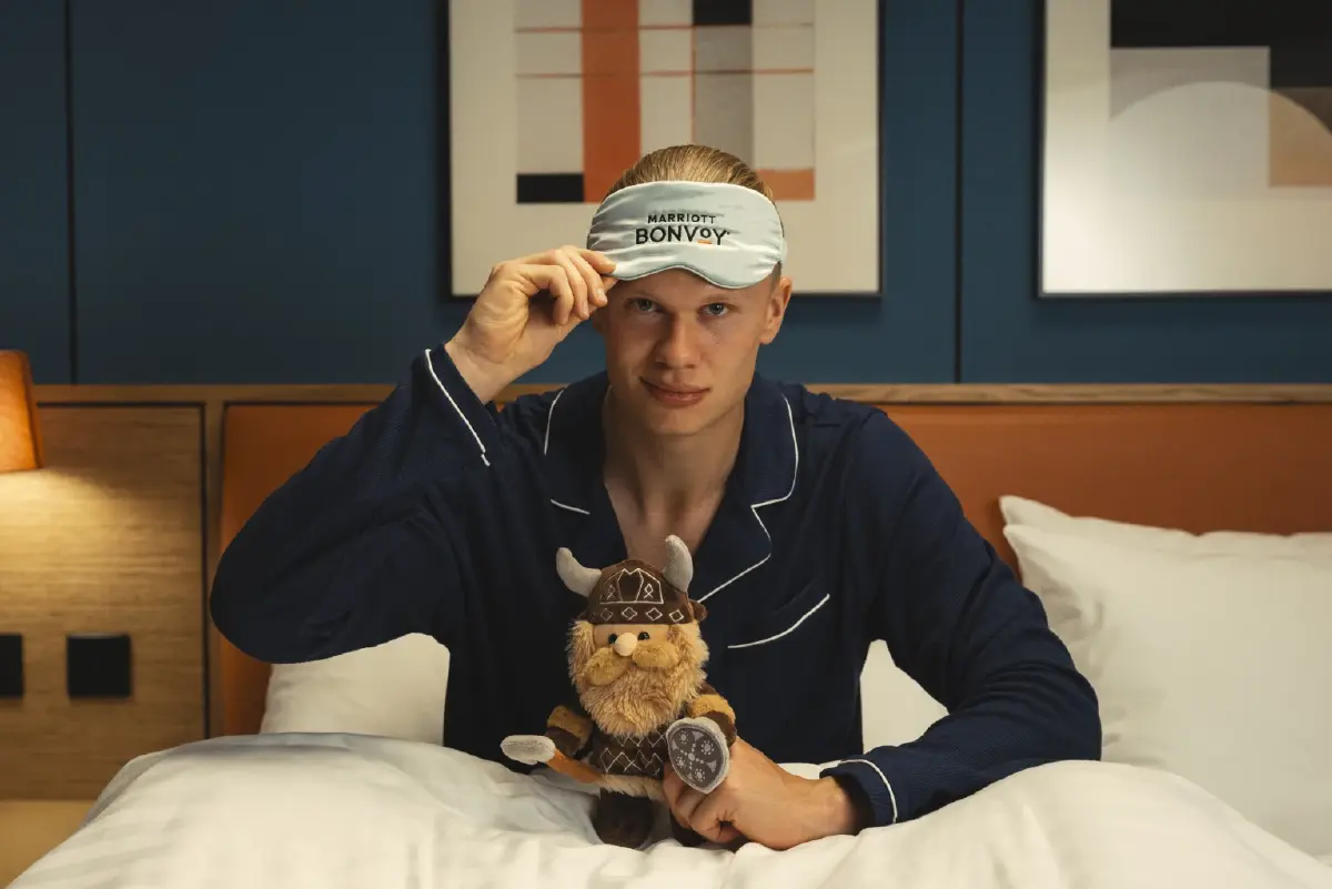 “โฮลัน-วีนีซียุส” นำทัพแคมเปญใหม่ Marriott Bonvoy x Visa บัตรฟุตบอลโลก 2026