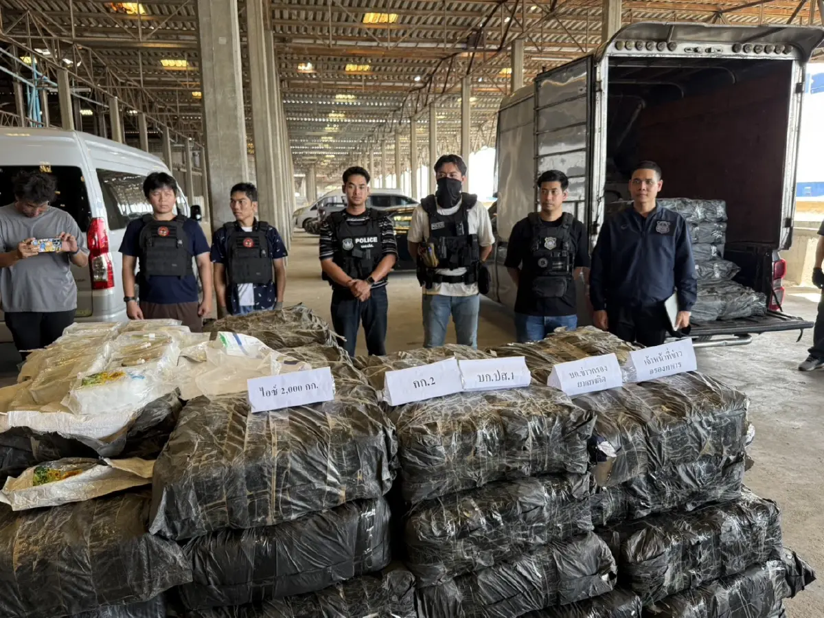 ตำรวจ ปส. ทลายเครือข่าย "ยานรก" ไอซ์ 2,000 กก. เตรียมซุกขนลง "เรือเฟอร์รี่" มุ่งหน้า "เกาะสมุย"