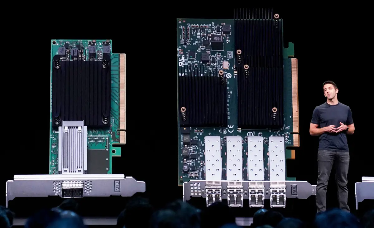 "จอห์น เทอร์นัส" รองประธานอาวุโสฝ่ายวิศวกรรมฮาร์ดแวร์