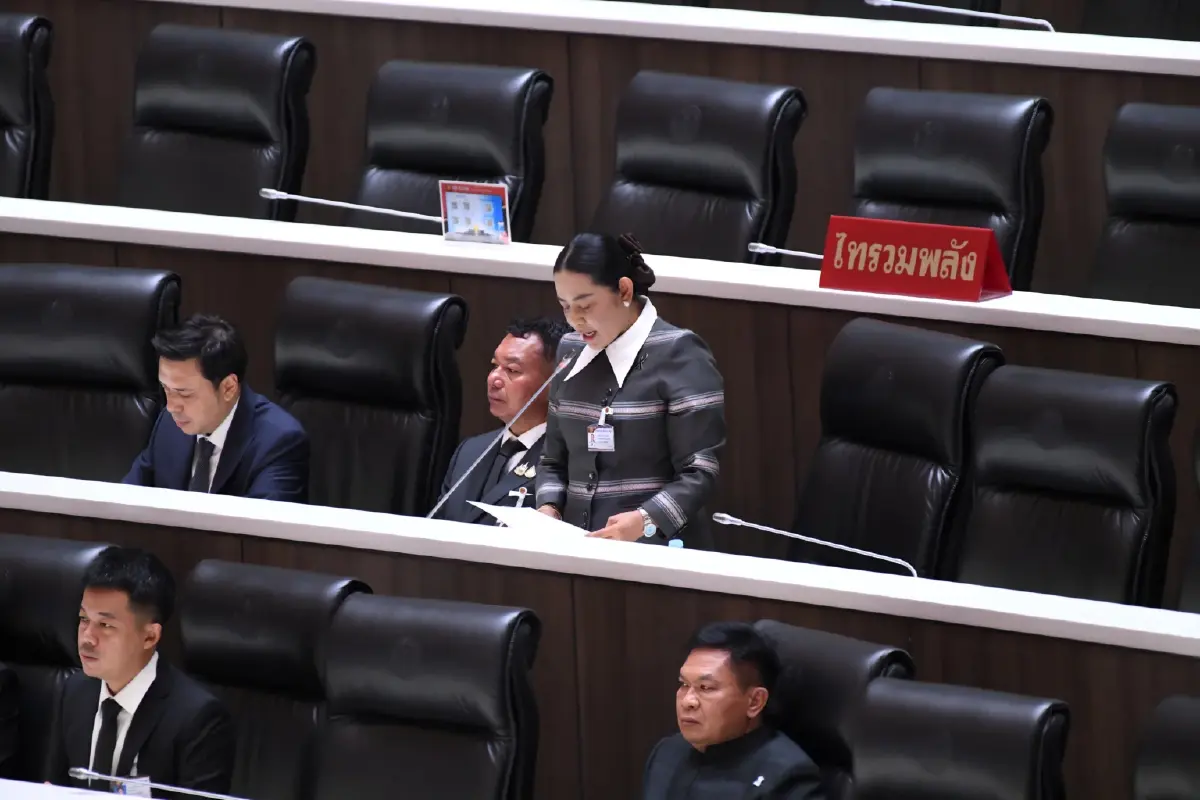 เกษตรกรกระอัก! "กนกพร" สส.นครศรีฯ ปชป. จี้ รัฐบาลแก้ปม "ปุ๋ยแพง-ภัยแล้ง"