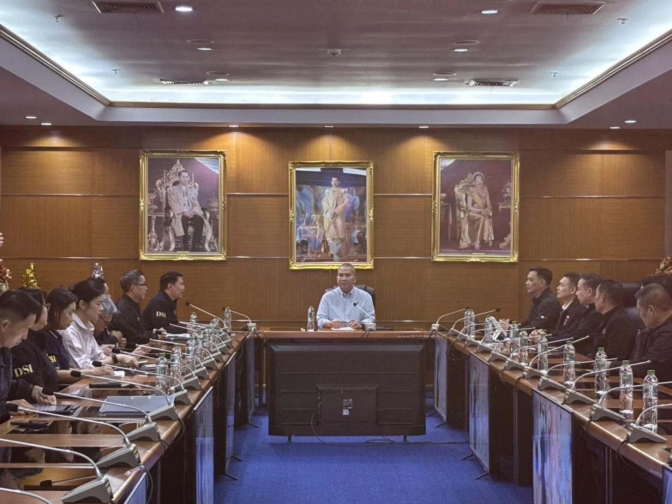 รมว.ยธ. ชี้ดีเอสไอเร่งสอบกักตุนน้ำมัน ลุยคดีพิเศษ 57 ล้านลิตร