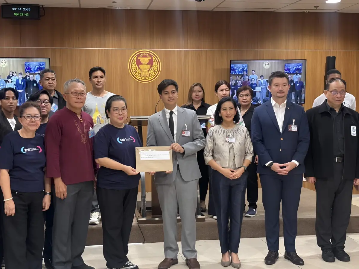 ประชาชนร่วมชื่อหลักแสน! ทวงกฎหมายอากาศสะอาด "พริษฐ์" ลั่นรัฐบาลต้องมีคำตอบ