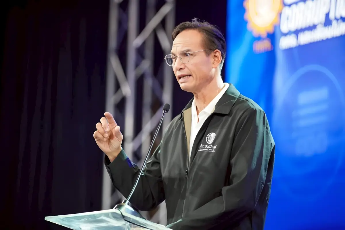 "กรณ์"  ฮึ่ม! ประชาธิปัตย์ "ค้านเต็มสูบ" หากรัฐบาลจ่อออก "พ.ร.ก.กู้เงิน 5 แสนล้าน " ชี้สุ่มเสี่ยง "ขัดรัฐธรรมนูญ"