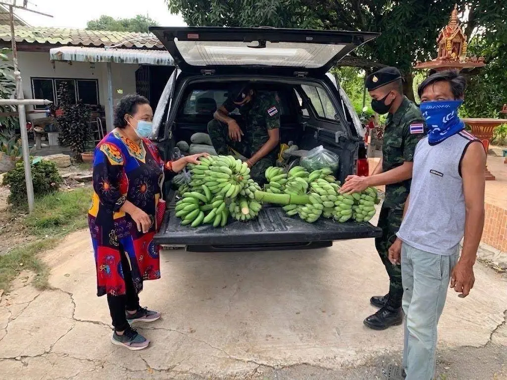 ทหารไทยยุคใหม่ ทภ.1 ระดมกำลังช่วยเหลือเกษตรกร ฝ่าวิกฤตพลังงาน