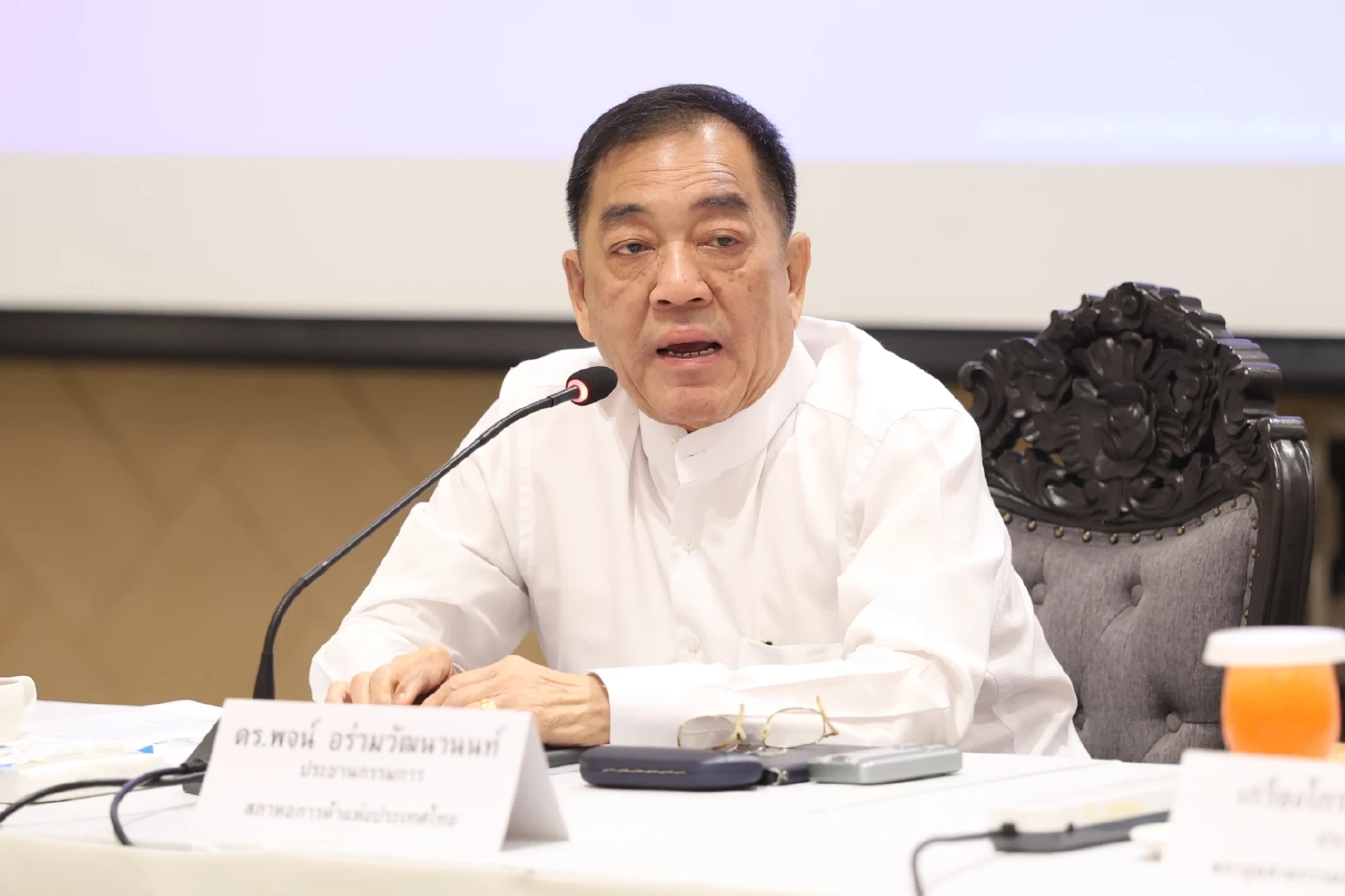 ดร.พจน์ อร่ามวัฒนานนท์ ประธานกรรมการหอการค้าไทยและสภาหอการค้าแห่งประเทศไทย