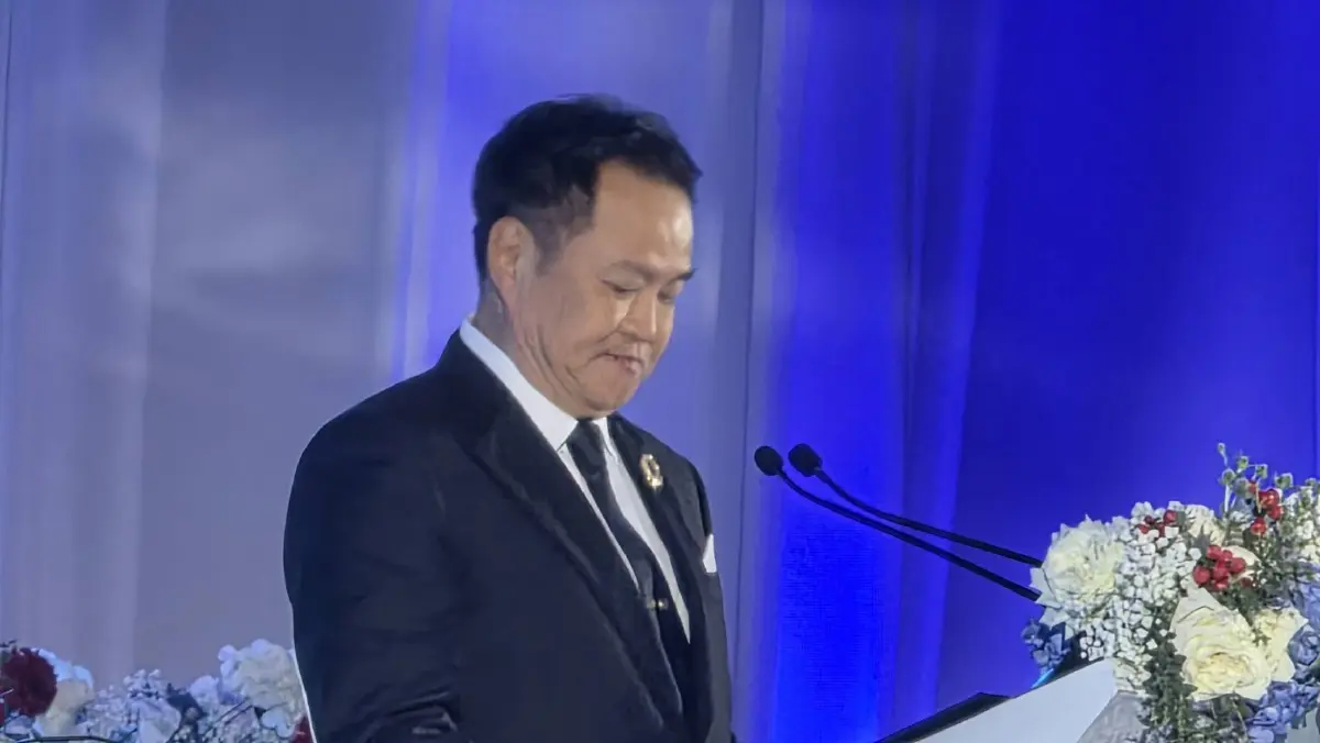 นายอนุทิน ชาญวีรกูล นายกรัฐมนตรี 