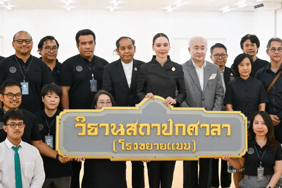 "ซาบีดา" ตรวจความคืบหน้าโรงขยายแบบพระเมรุมาศ ที่ท้องสนามหลวง