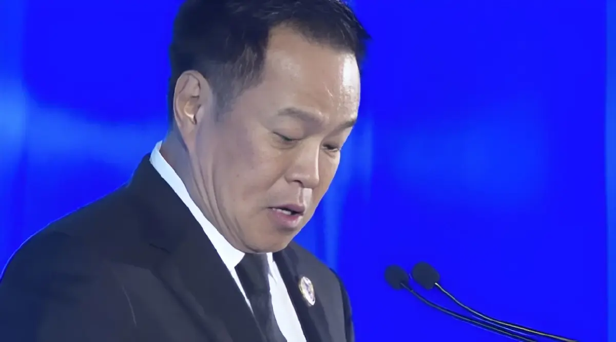 "ดร.สุรชาติ" เตือนสติรัฐบาล! อย่าติดกับดัก "สงครามทางอากาศ" ชี้ชนะด้วยเสียงกระซิบไม่มีจริง