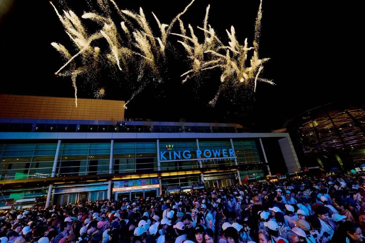 4NOLOGUE สร้างปรากฏการณ์คนล้นถนนรางน้ำ! ยกระดับ “SUPERFLUID 2026 PRESENTED BY KING POWER” สู่เทศกาลดนตรีสงกรานต์ระดับโลก สะเทือนใจกลางกรุงเทพฯ