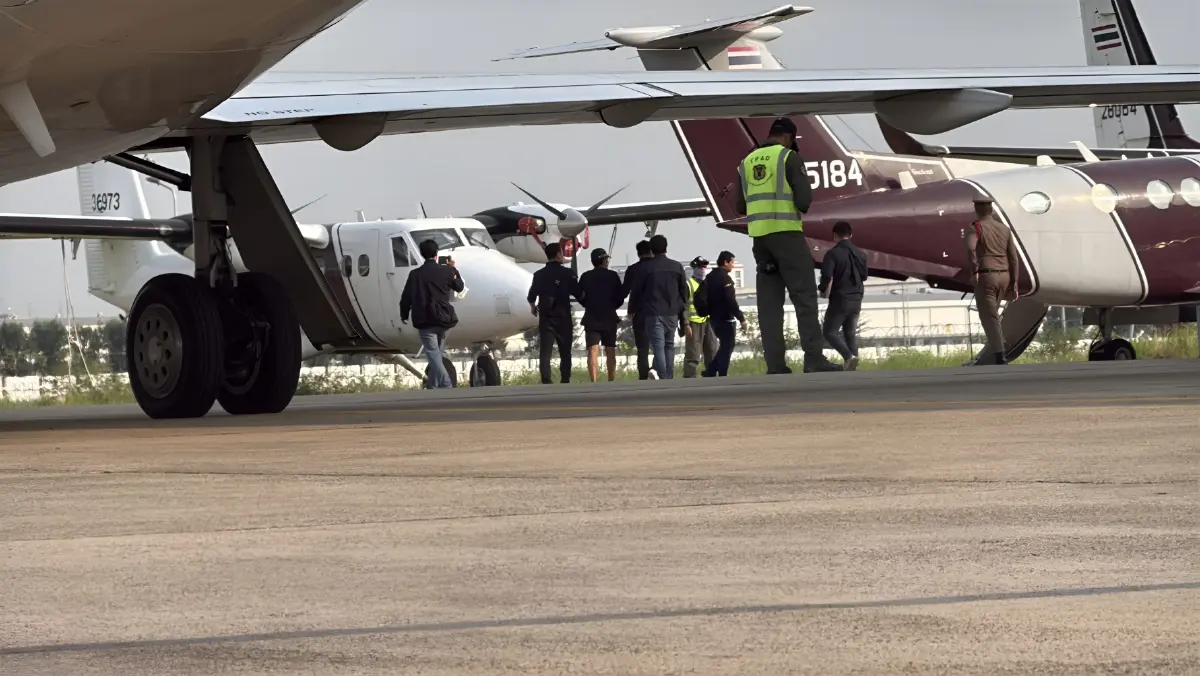 เปิดคลิป! คุมตัว "เรือเอกวิโรจน์" มือยิง สส.กมลศักดิ์ บินด่วนลงนราธิวาส! ปิดปากเงียบปม "ผู้บงการ"