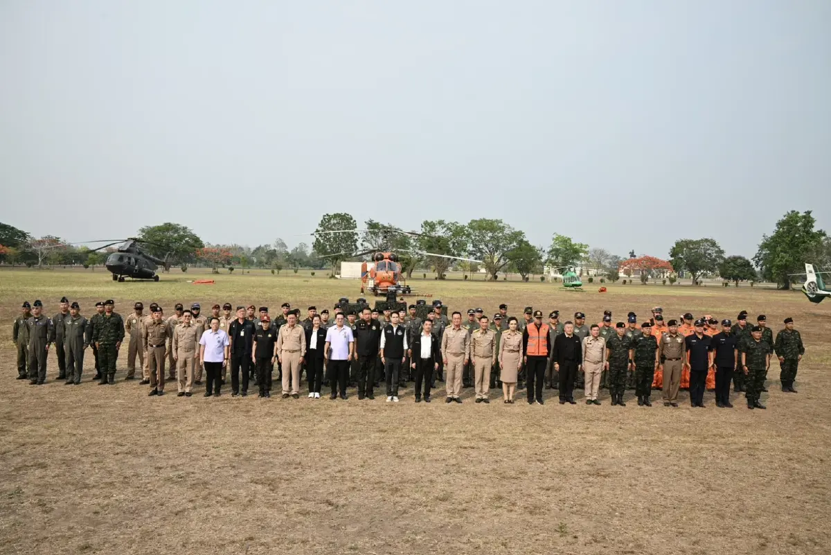 พร้อมลุย! "อนุทิน" ตรวจ "ฮ.ดับไฟป่า-รถวัดฝุ่น PM2.5 เคลื่อนที่"  คืนอากาศดีให้คนภาคเหนือ!