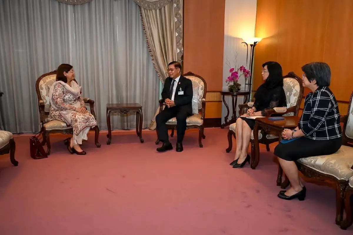 "สีหศักดิ์" หารือ "ทูตปากีฯ" เร่งช่วย 9 เรือบรรทุก "ปุ๋ย-สินค้า" ไทยตกค้างผ่าน "ฮอร์มุซ"