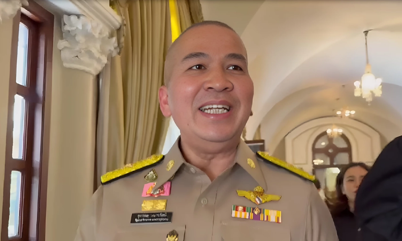 ด่วน! "อนุทิน" เรียกถกความมั่นคง "ทัพเรือ-ดีเอสไอ" สกัดขบวนการ "กักตุน-ลอบขายน้ำมันข้ามชาติ" (มีคลิป)