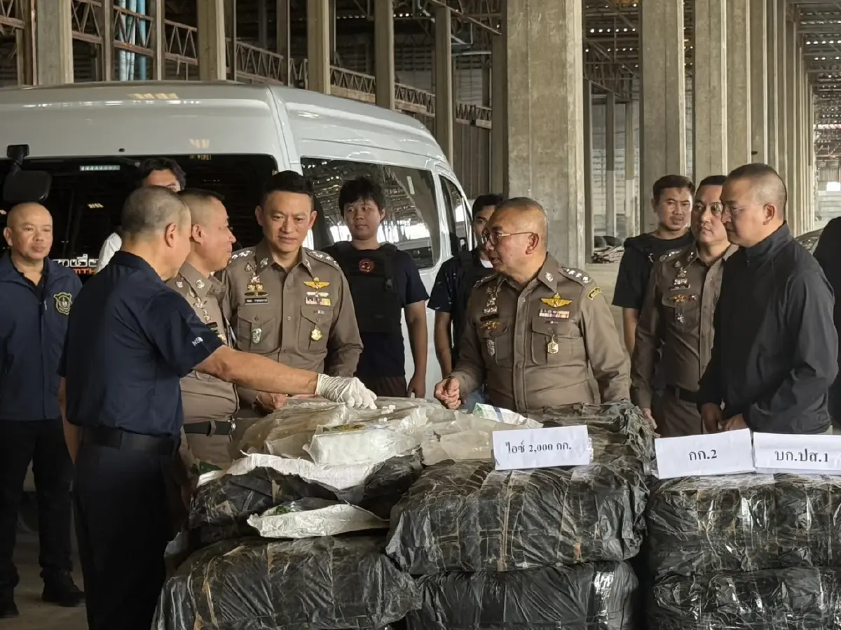 ตำรวจ ปส. ทลายเครือข่าย "ยานรก" ไอซ์ 2,000 กก. เตรียมซุกขนลง "เรือเฟอร์รี่" มุ่งหน้า "เกาะสมุย"