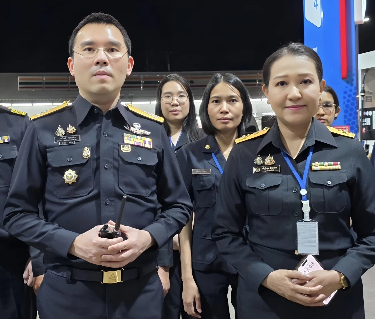 "ศุลกากรช่องจอม" ลุยกดดันน้ำมันต่อเนื่อง จับมือ "สรรพสามิตสุรินทร์" คุมเข้ม "อีสานใต้" ต้องไม่มี "กักตุน-ลักลอบส่งออก"