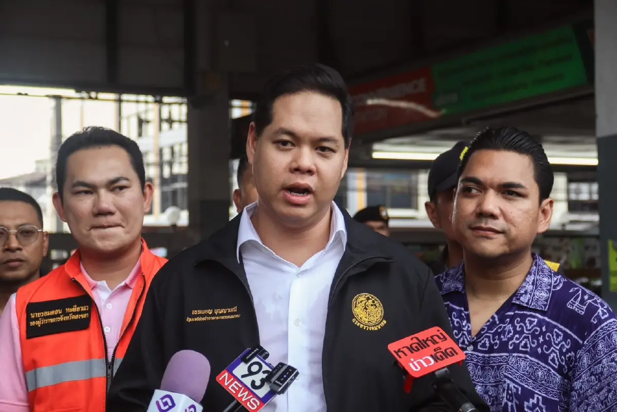 “สรรเพชญ” ตรวจสนามบิน–ขนส่งหาดใหญ่ คุมเข้มช่วงสงกรานต์