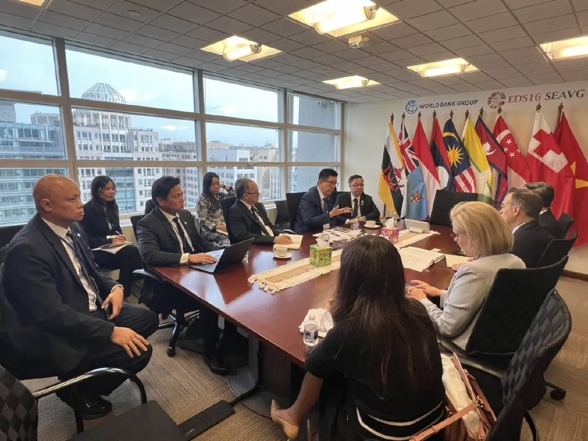 'เอกนิติ' ถก 3 สถาบันจัดอันดับความน่าเชื่อถือ ยันเศรษฐกิจไทยยังแกร่ง