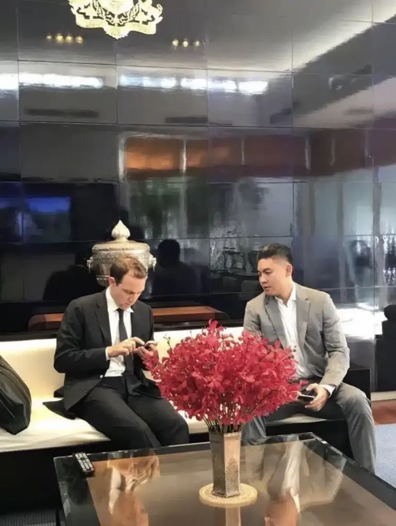 เบน สมิธ กับ ยิม เลียก