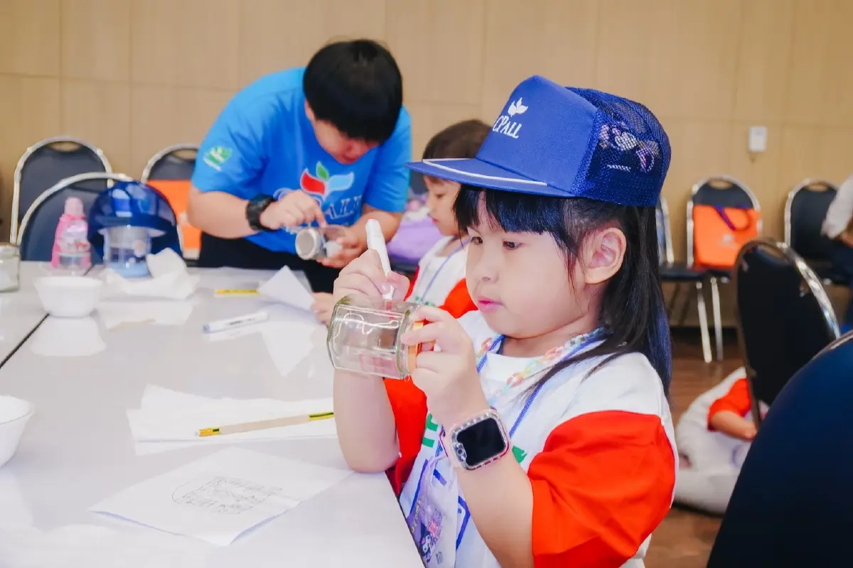 ศิลปะสร้างสุข CP ALL จัด “The Glow & Doodle Camp” เติมไฟจินตนาการให้บุตรหลานครอบครัวซีพี ออลล์
