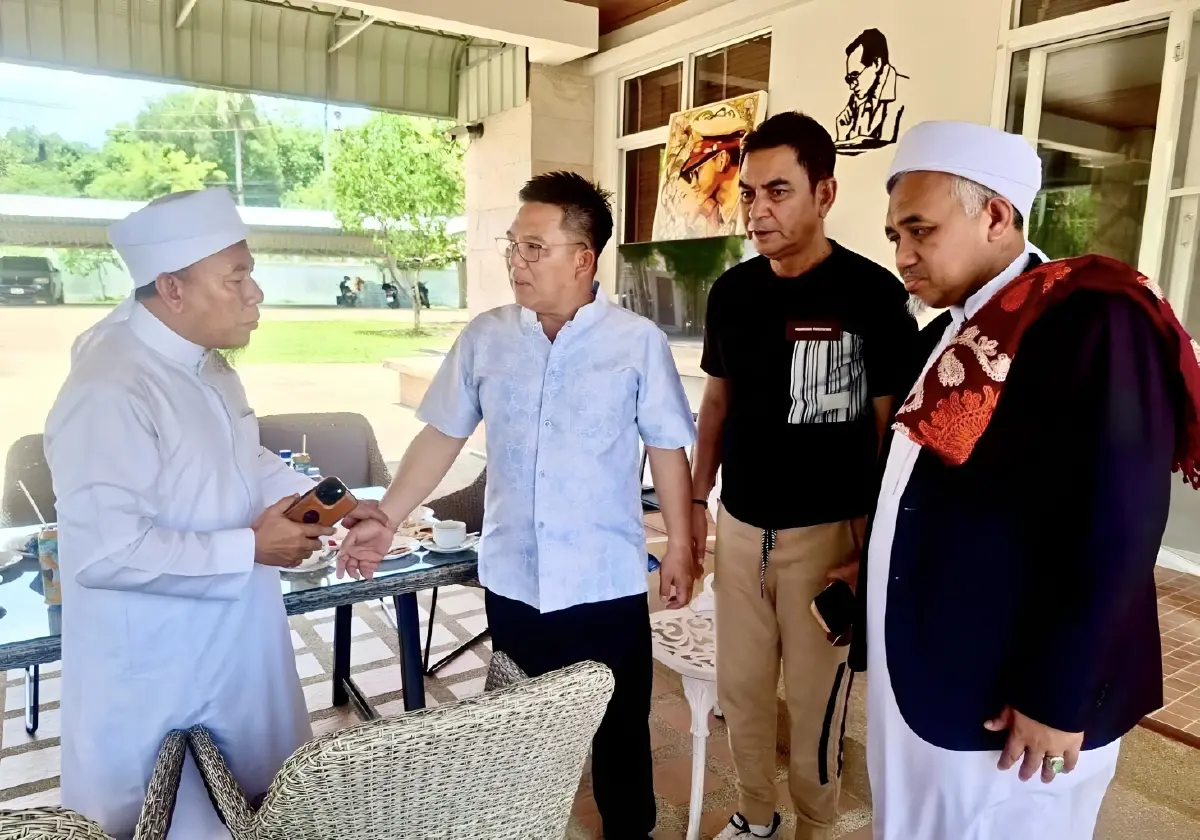 ‘ปิยะศิริ’ เคลียร์ปมปอเนาะ! จับมือ ศธ. ตั้งคณะทำงานรื้อระบบศึกษาใต้ ย้ำ ‘โปร่งใส-ตรวจสอบได้’