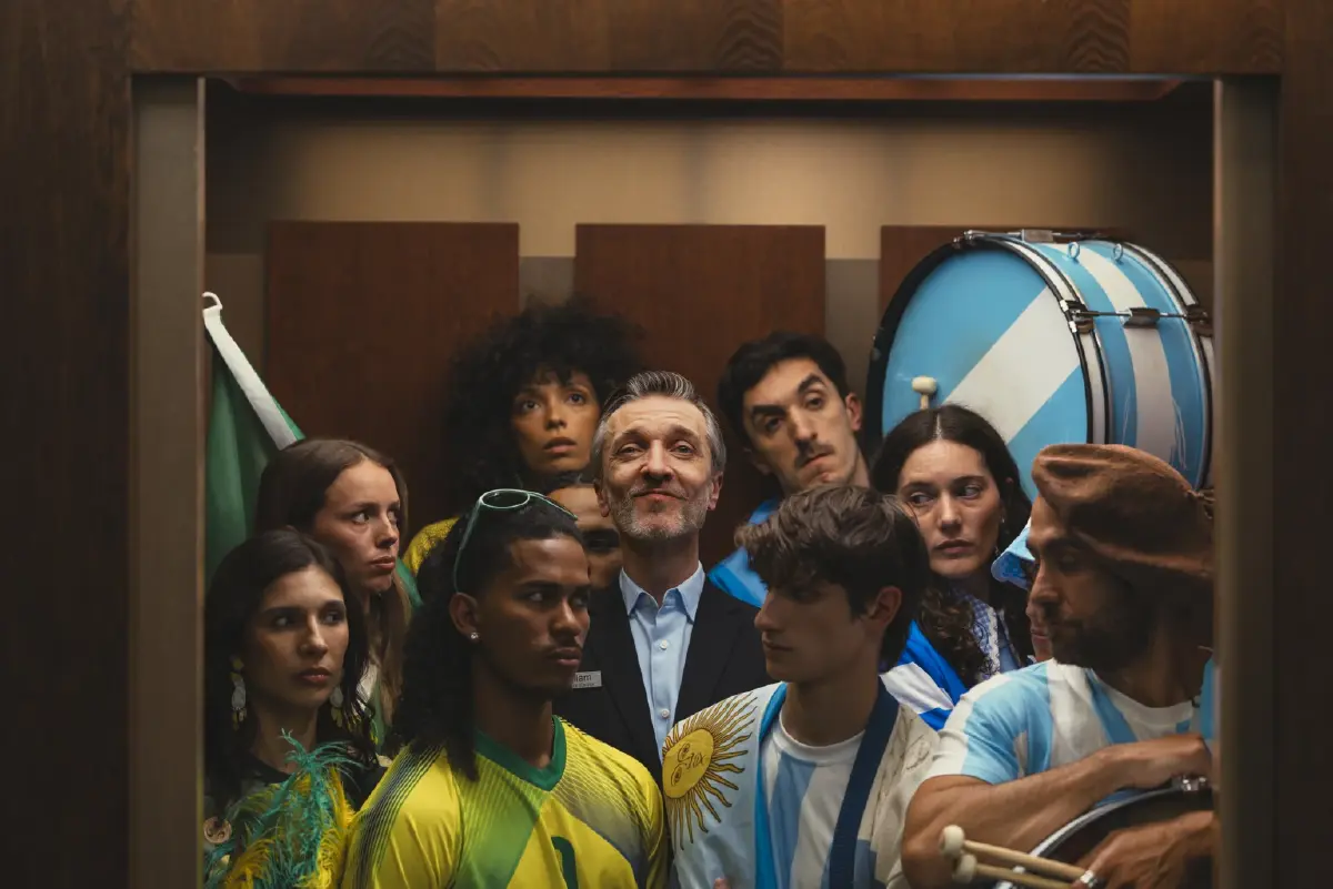 “โฮลัน-วีนีซียุส” นำทัพแคมเปญใหม่ Marriott Bonvoy x Visa บัตรฟุตบอลโลก 2026