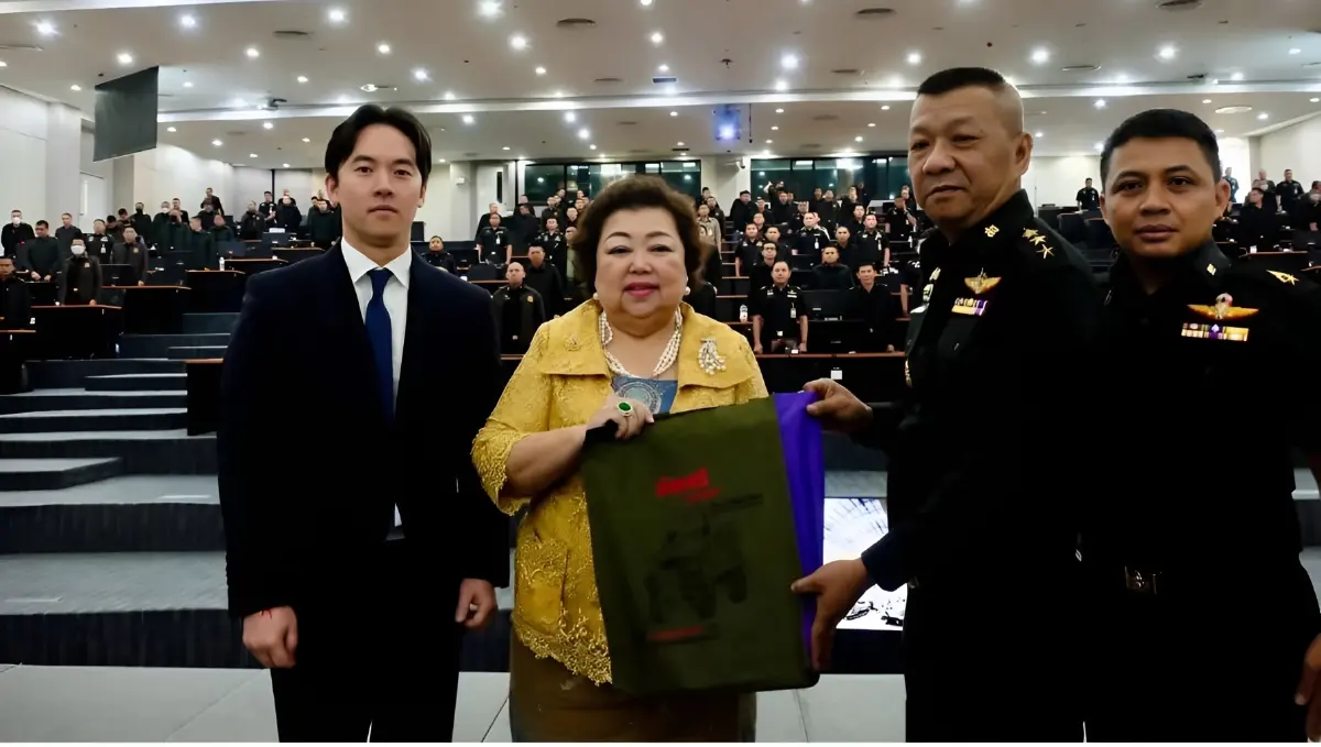 "มาดามรถถัง" โต้ข่าวปลอมถูกอ้างชื่อ "โจมตีรัฐบาล" ย้ำจุดยืนให้กำลังใจ "นายกฯ-ครม." สู้ปัญหาวิกฤต "พลังงาน"