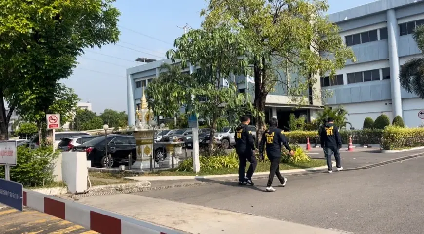 บุกตรวจ 3 จุดใหญ่! คลังน้ำมันปทุมฯ-ระยอง-สมุทรสาคร พบพิรุธใช้ไฟพุ่ง-รถเข้าออกผิดปกติ