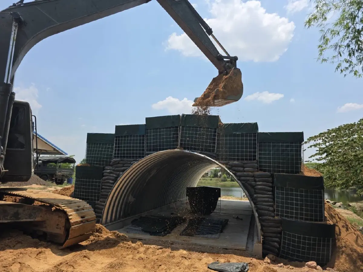 ประชาชนต้องปลอดภัย! ผบ.ทบ. สั่งเร่งสร้าง 182 หลุมหลบภัย เสริมมั่นคง "ชายแดนไทย-กัมพูชา"