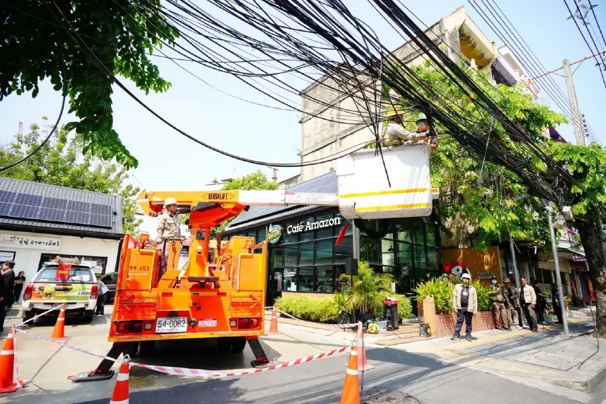 MEA พร้อมภาคีเครือข่าย เดินหน้ารื้อสายสื่อสารถนนลาดพร้าว ปูทางรองรับสายไฟฟ้าใต้ดิน ยกระดับความปลอดภัยอย่างยั่งยืน