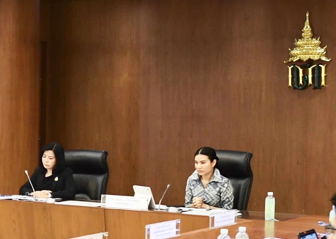 ศุลกากรขานรับนายกฯ - รมว.คลัง เร่งช่วยผู้ส่งออก รับมือวิกฤตตะวันออกกลาง