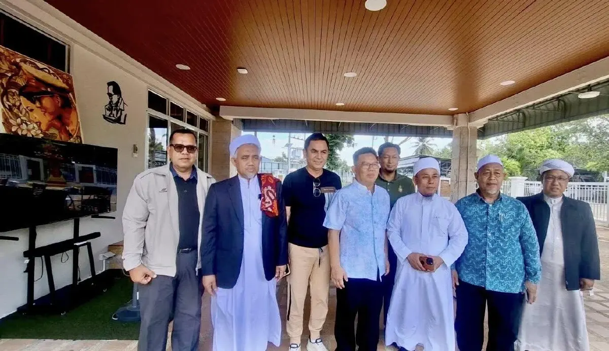 ‘ปิยะศิริ’ เคลียร์ปมปอเนาะ! จับมือ ศธ. ตั้งคณะทำงานรื้อระบบศึกษาใต้ ย้ำ ‘โปร่งใส-ตรวจสอบได้’