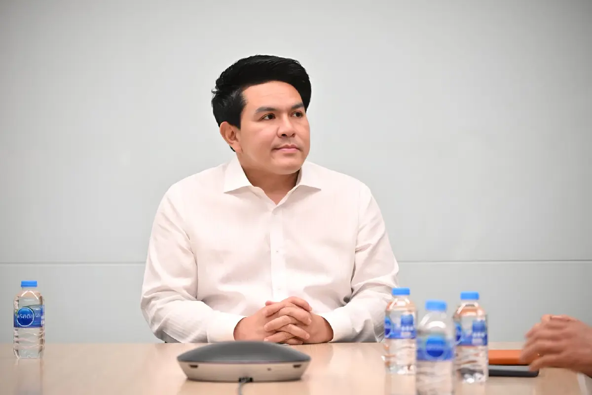 จ่ายจริงไหม? "สุรศักดิ์" แจง "เก็บภาษีบินไปนอก" 1,000 บาท บอกแค่ขั้นศึกษา