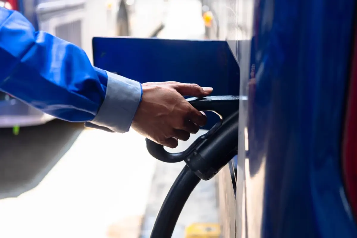 ไทย สมายล์ บัส คุมเข้มความปลอดภัยรับสงกรานต์ เช็กพร้อมทางเลือกสู้น้ำมันแพง