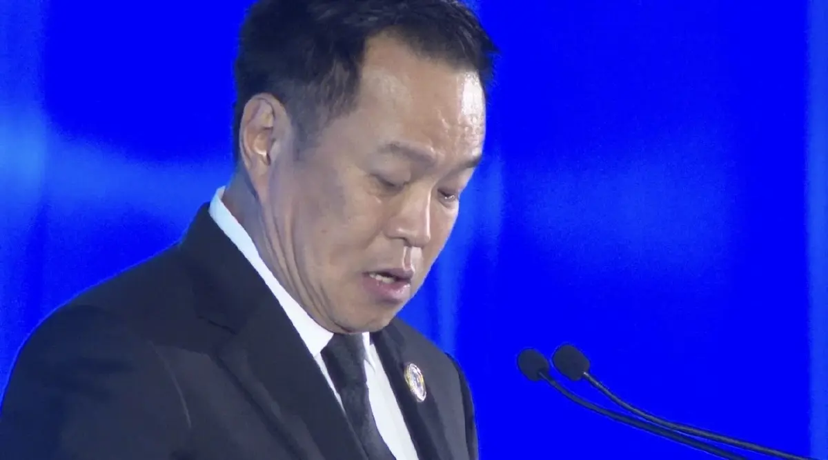 นายกฯ สะอื้นไห้! หลังได้รับเสียงกระซิบจาก ผบ.ทอ. บอกรู้กันแค่ 2 คน