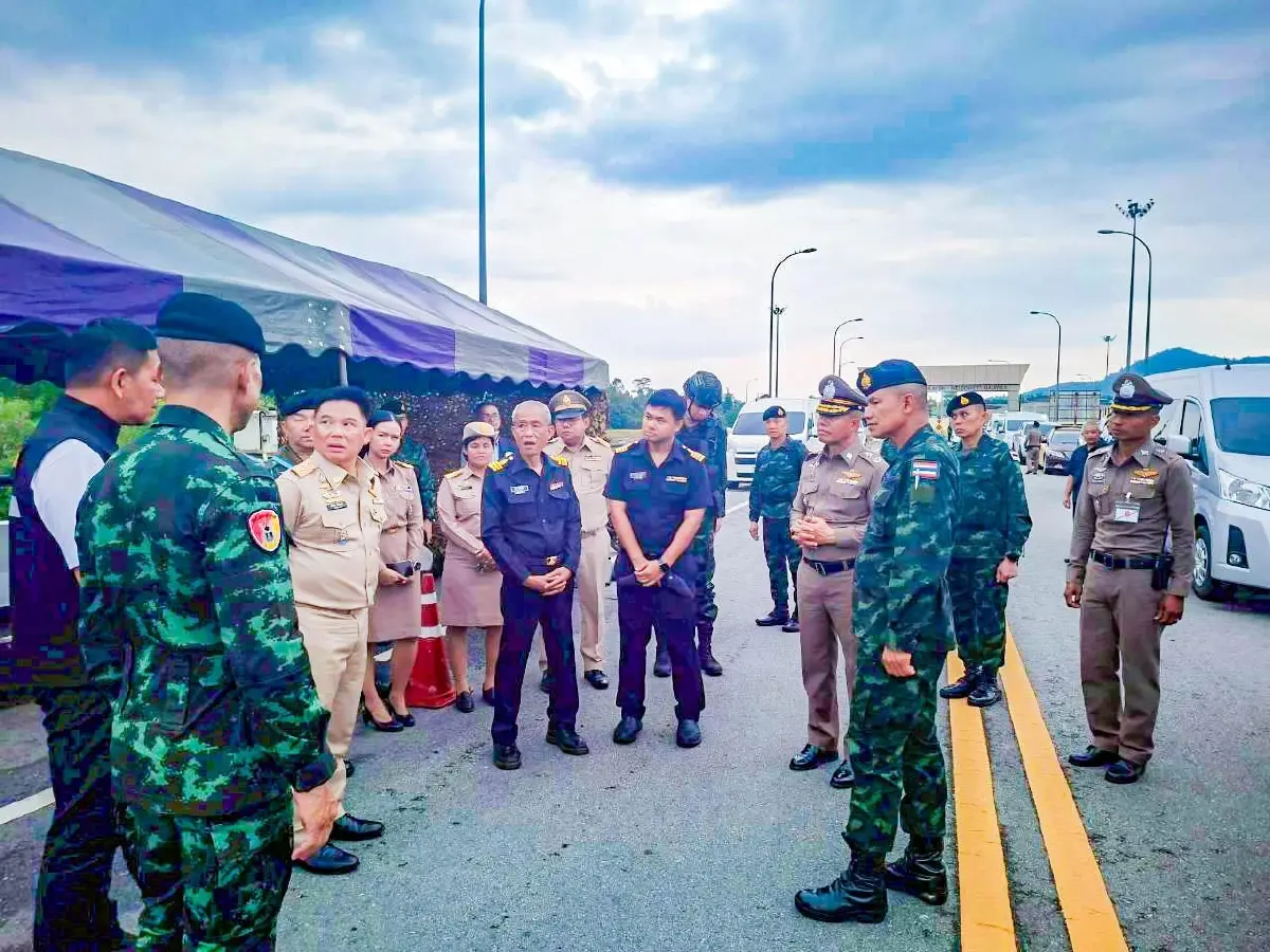 ‘ปิยะศิริ’ เลขาฯ ศอ.บต. ลงพื้นที่บูเก๊ะตา รับลูก ‘นายกฯ อนุทิน’ เร่งสร้างรั้วความมั่นคง