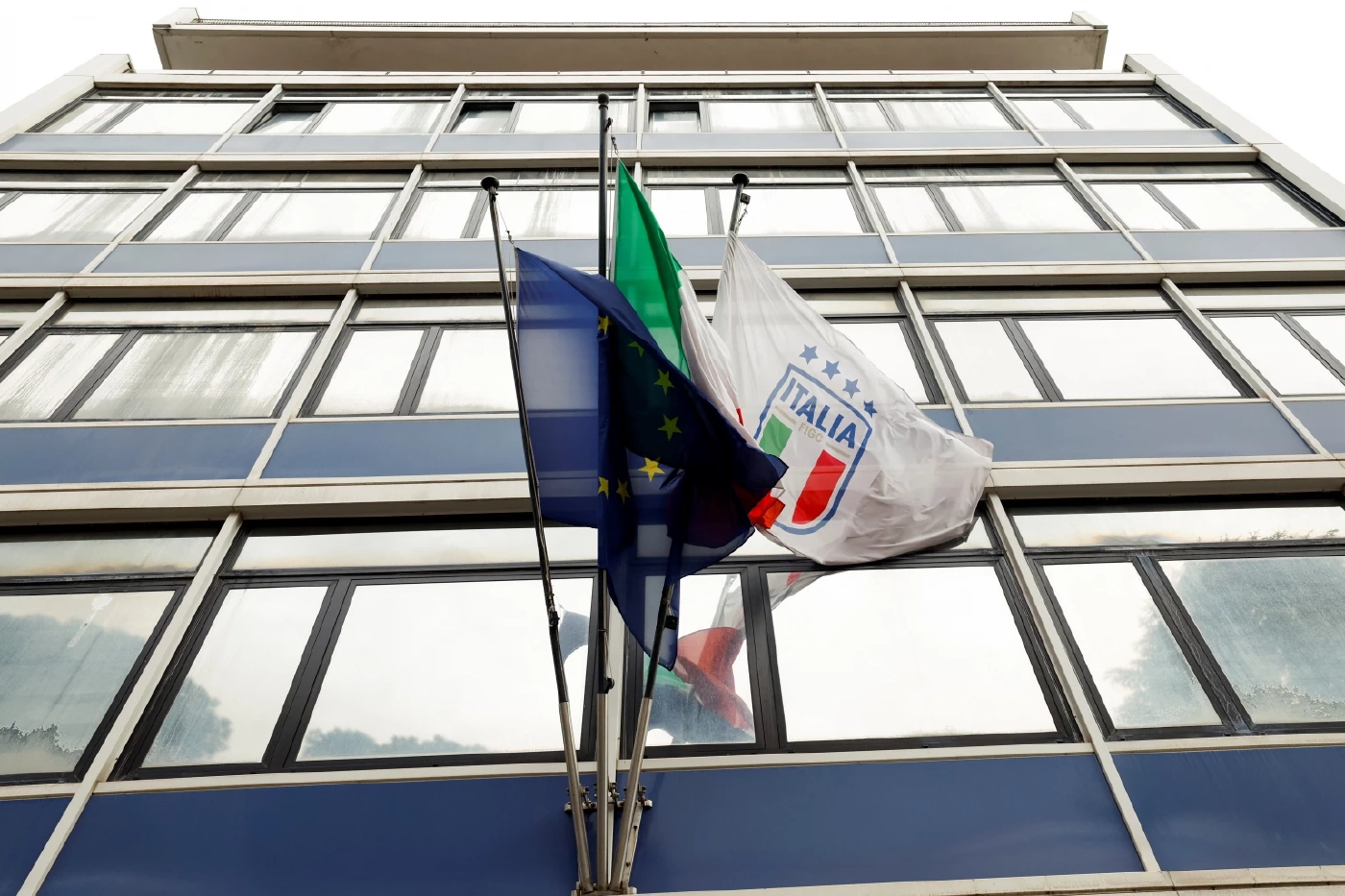 เกิดอะไรขึ้นกับอิตาลี? จากแชมป์โลกสู่ 'ขาประจำ' ผู้ผิดหวัง