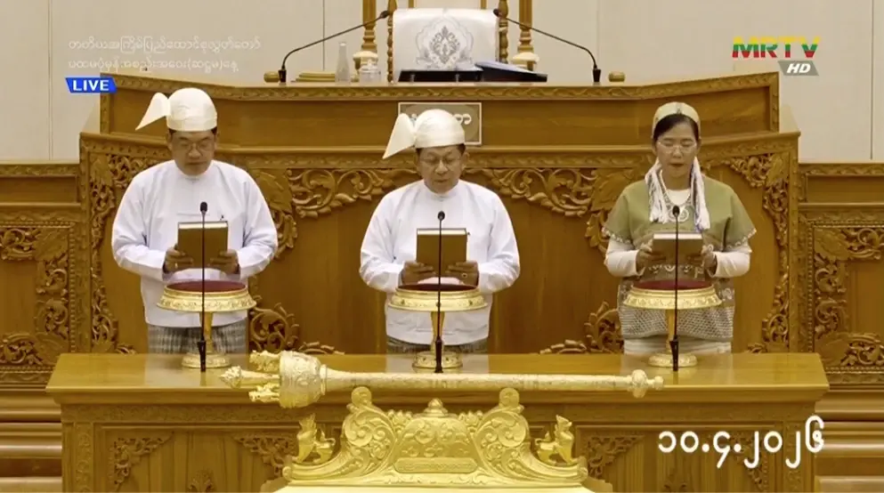 "มิน อ่อง หล่าย" สาบานตนรับตำแหน่ง ปธน.หลังชนะเลือกตั้งแลนด์สไลด์