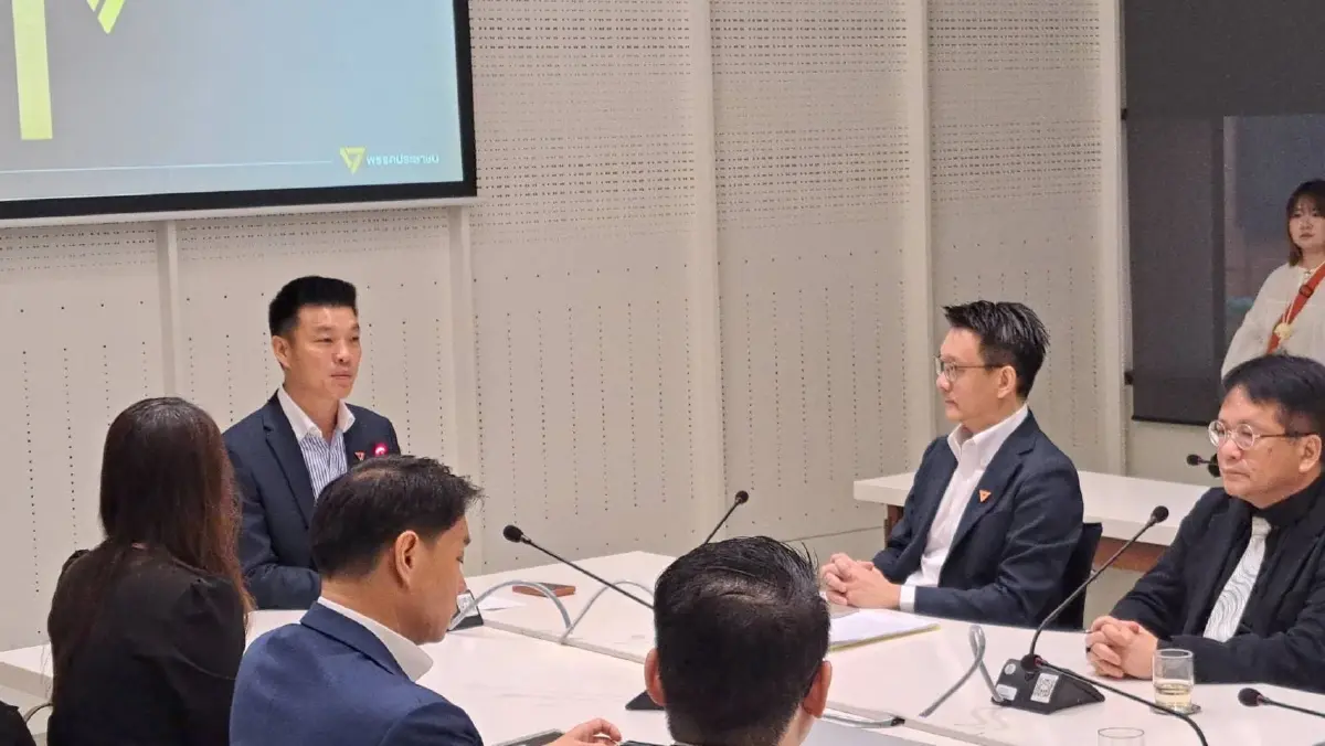 พรรคประชาชน เปิดตัว ครม.เงา ลุยตรวจเข้มทุกมติ ครม. รายสัปดาห์