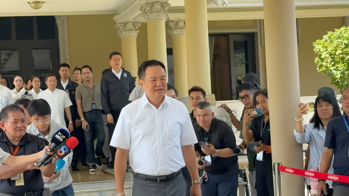 ประชาชนเที่ยวให้สนุก...เรื่องน้ำมัน "นายกฯ ดูแลเอง! ยันสต็อกแน่น