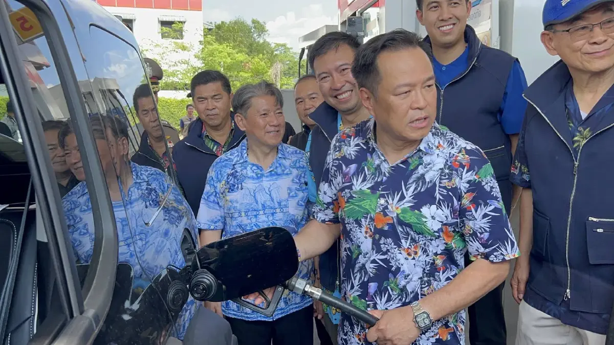 นายกฯ แจงแนวทางทำน้ำมันลดราคาช่วงสงกรานต์ สุ่มเช็กสต๊อกปั๊มน้ำมันที่จันทบุรี