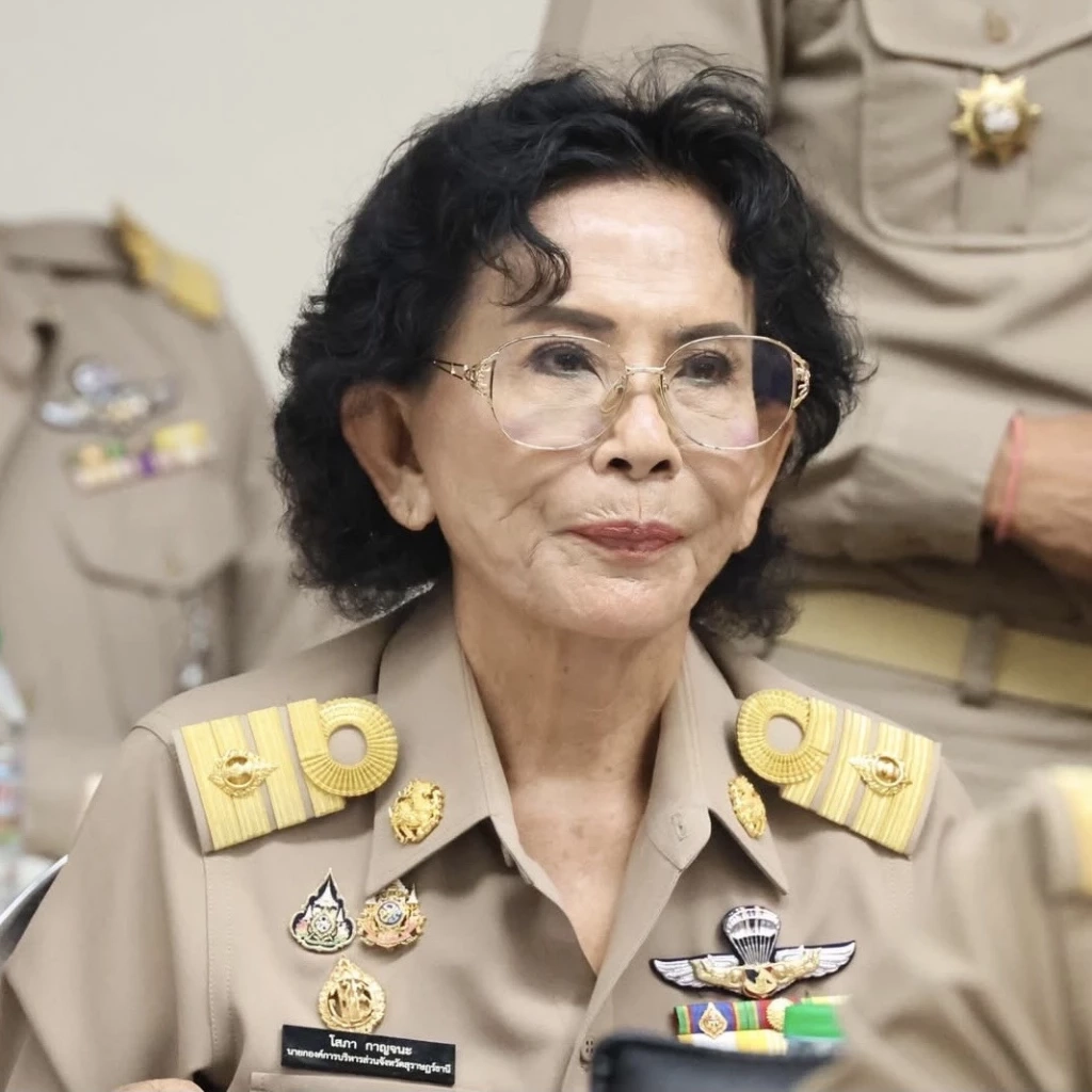 โสภา กาญจนะ นายก อบจ.สุราษฏร์ ลมใต้ปีก ขิง เอกนัฏ