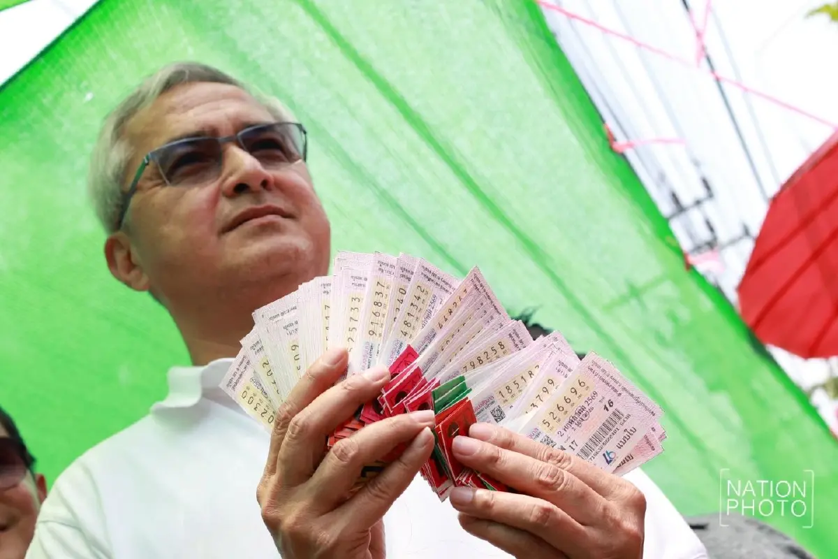 ก่อแก้ว พิกุลทอง