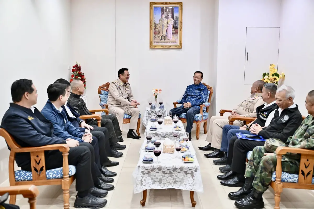 ยิ่งฟังยิ่งหมดใจ! "นายกฯ" ลงใต้เคลียร์ใจปม "แม่ทัพภาค 4"? แฉข้อมูลลับทีมสังหาร "สส.กมลศักดิ์"