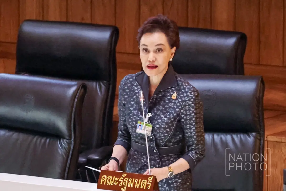 นางศุภจี สุธรรมพันธุ์ รองนายกรัฐมนตรี และรัฐมนตรีว่าการกระทรวงพาณิชย์