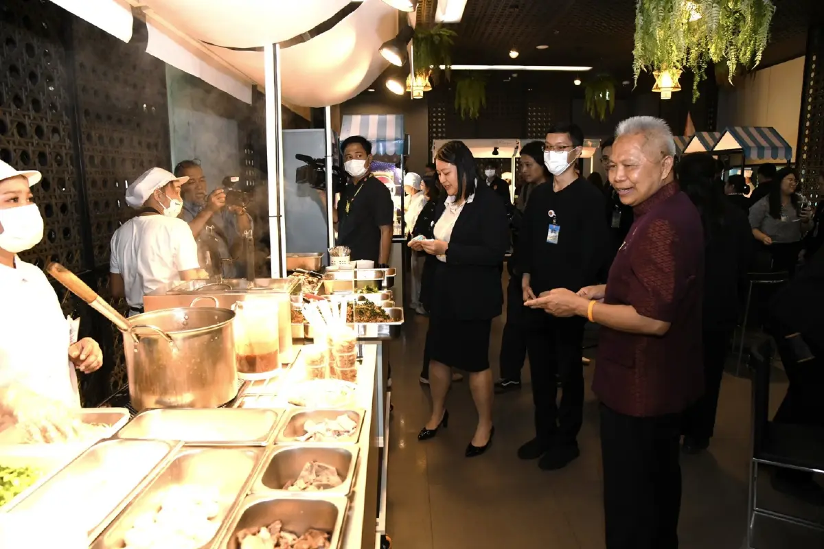 ดีเดย์! สส.ซื้อข้าวกินเองเหมือนประชาชนทั่วไปวันแรก!