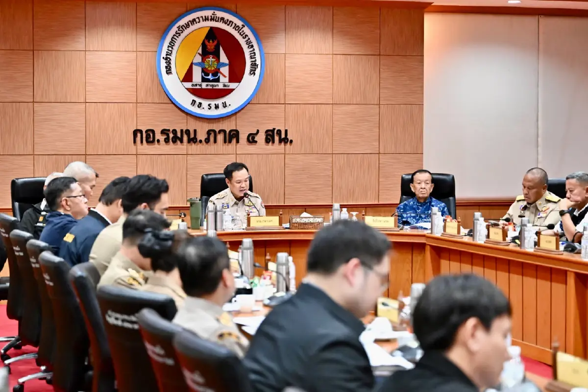 ยิ่งฟังยิ่งหมดใจ! "นายกฯ" ลงใต้เคลียร์ใจปม "แม่ทัพภาค 4"? แฉข้อมูลลับทีมสังหาร "สส.กมลศักดิ์"