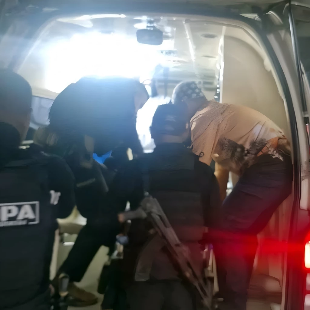 นราธิวาสเดือด! คนร้ายซุ่มยิงชุดเคลื่อนที่เร็ว ฉก.ทพ.49 บาดเจ็บรวม 4 นาย เร่งปิดล้อมล่าตัวคนร้าย